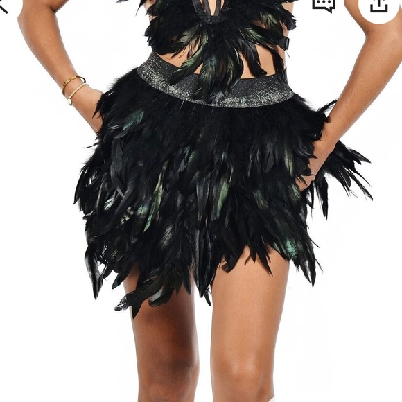 Born in Stockholm feather festival shirt in black shown in last photo - Picture 5 of 6